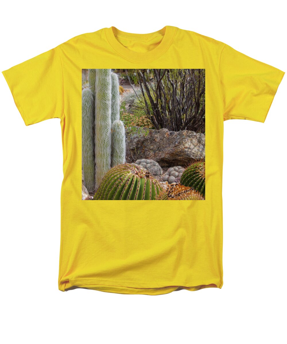 Cacti III Closeup - Men's T-Shirt (Regular Fit)