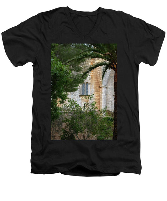 Spain Castle II - Men's V-Neck T-Shirt