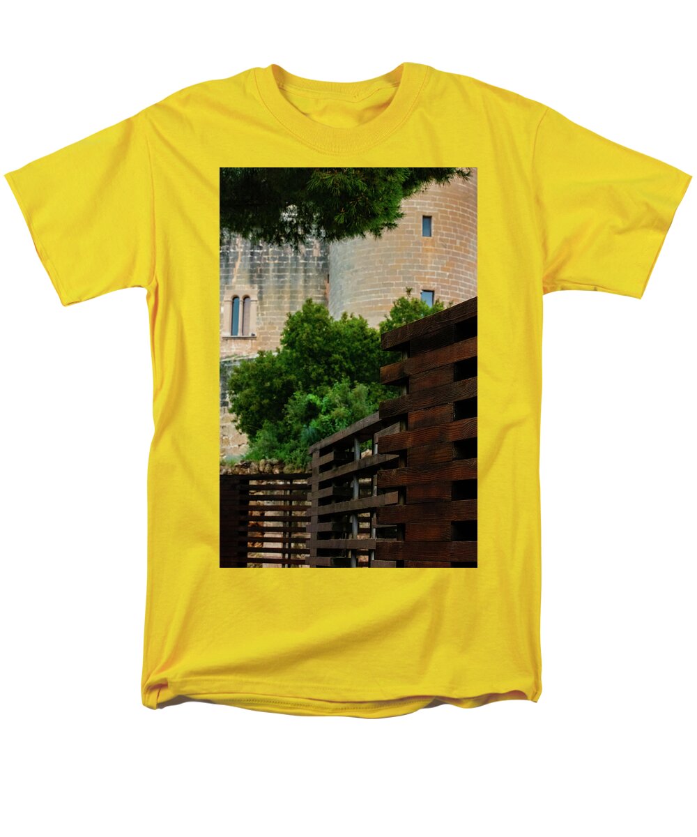 Spain Castle V - Men's T-Shirt (Regular Fit)