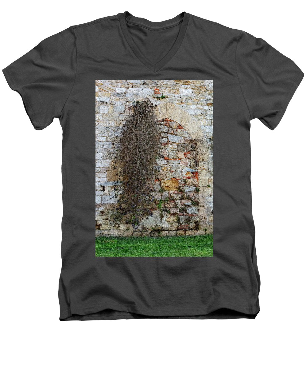 City Wall of Pisa - Men's V-Neck T-Shirt