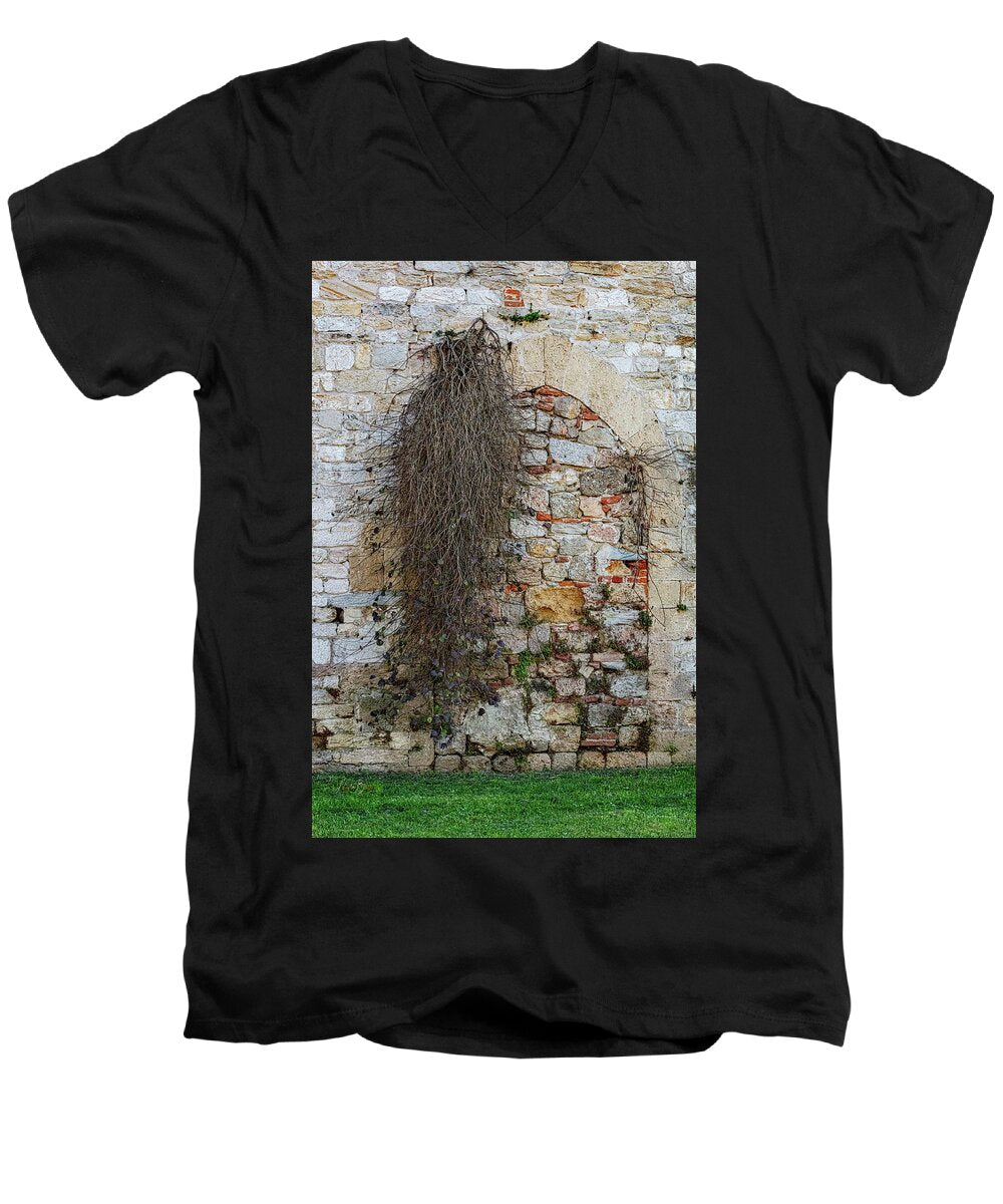 City Wall of Pisa - Men's V-Neck T-Shirt
