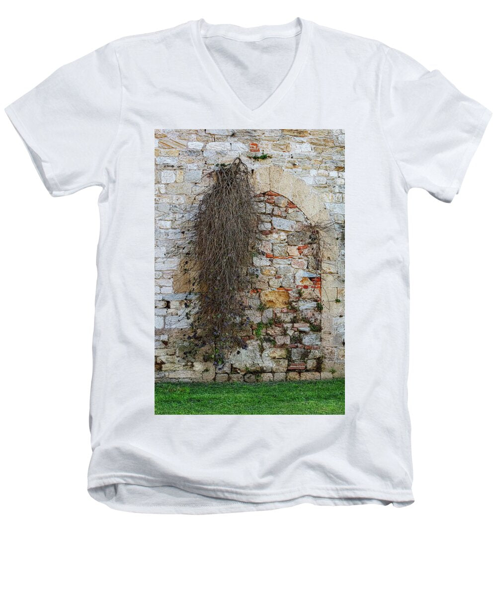 City Wall of Pisa - Men's V-Neck T-Shirt