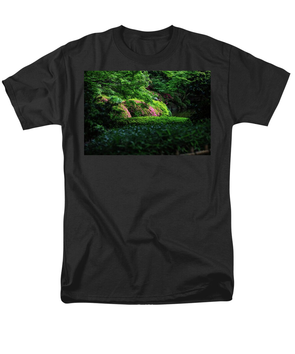 Gardens of Tokyo II - Men's T-Shirt  (Regular Fit)
