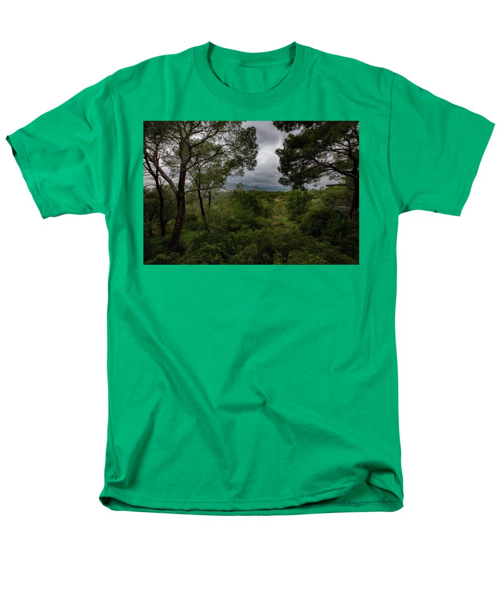 Hillside View from Spain Castle Gardens - Men's T-Shirt  (Regular Fit)