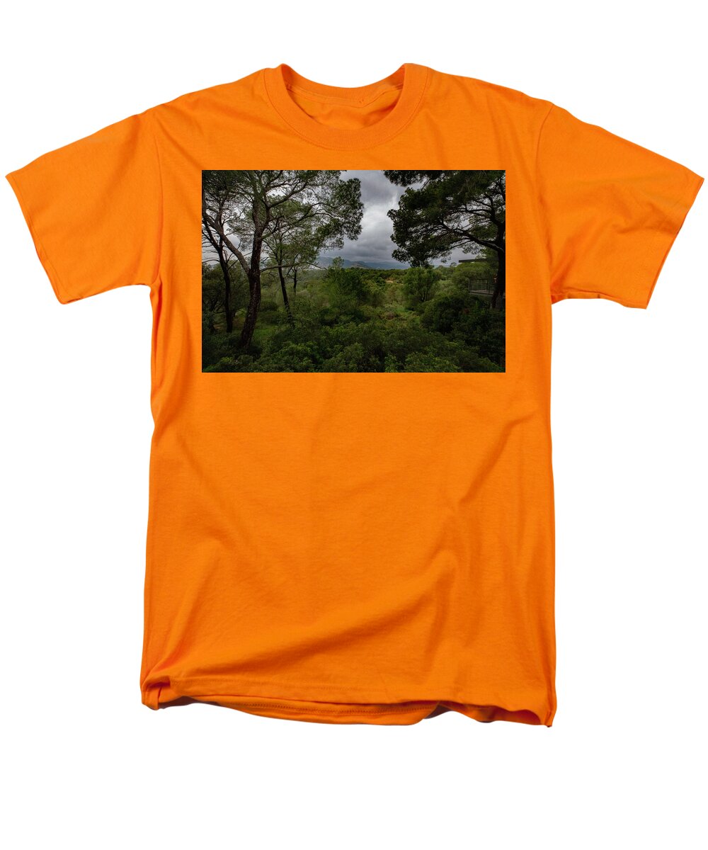 Hillside View from Spain Castle Gardens - Men's T-Shirt  (Regular Fit)