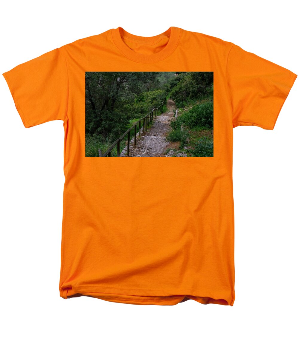 Hillside View from Spain Castle Gardens III - Men's T-Shirt  (Regular Fit)