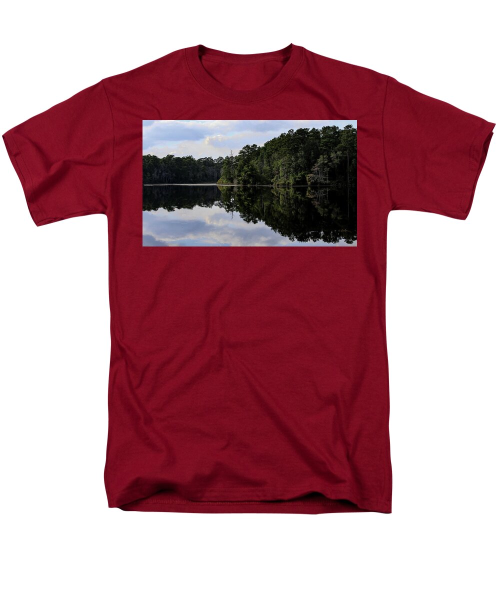 Lake Rim of North Carolina II  - Men's T-Shirt  (Regular Fit)