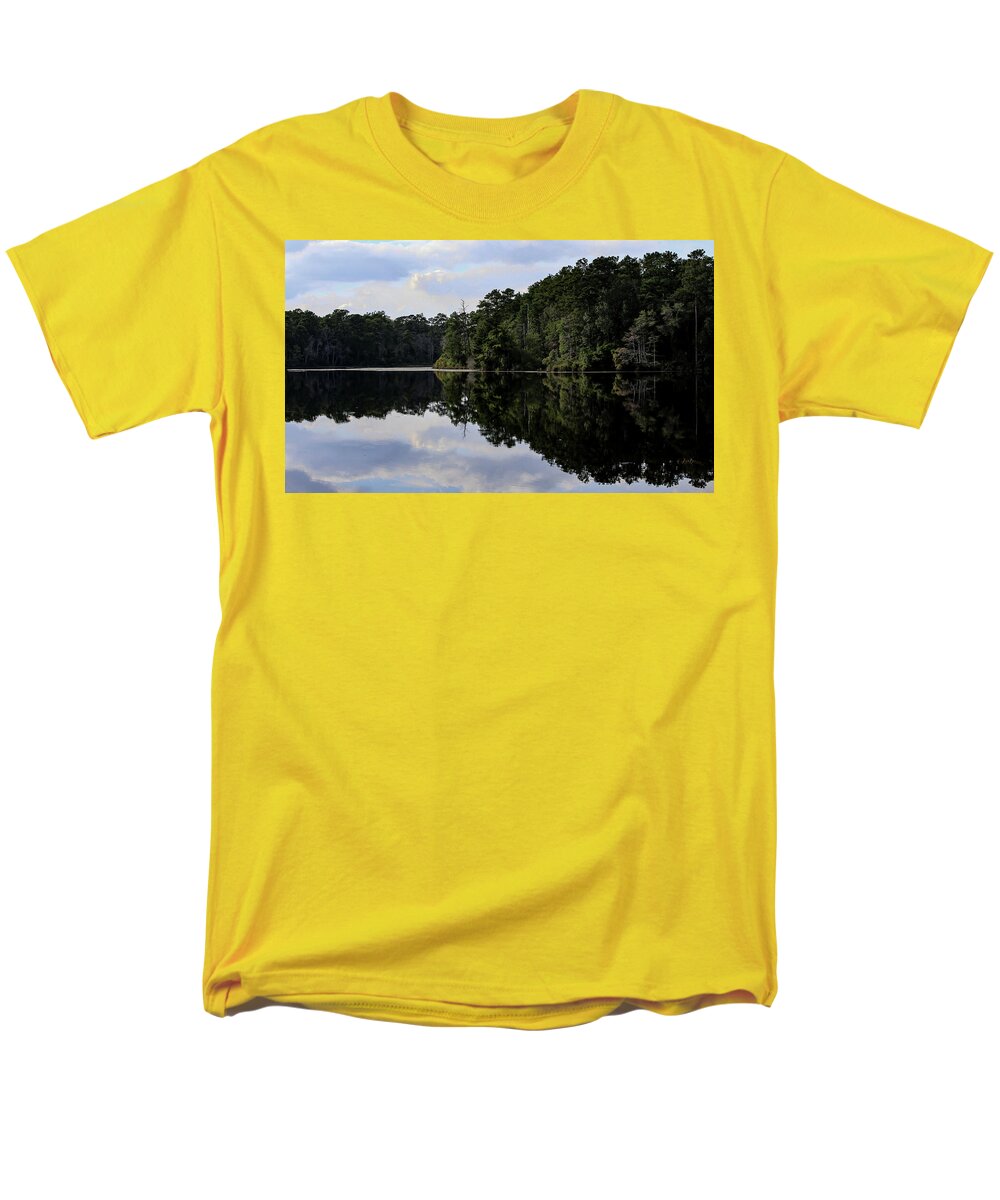 Lake Rim of North Carolina II  - Men's T-Shirt  (Regular Fit)
