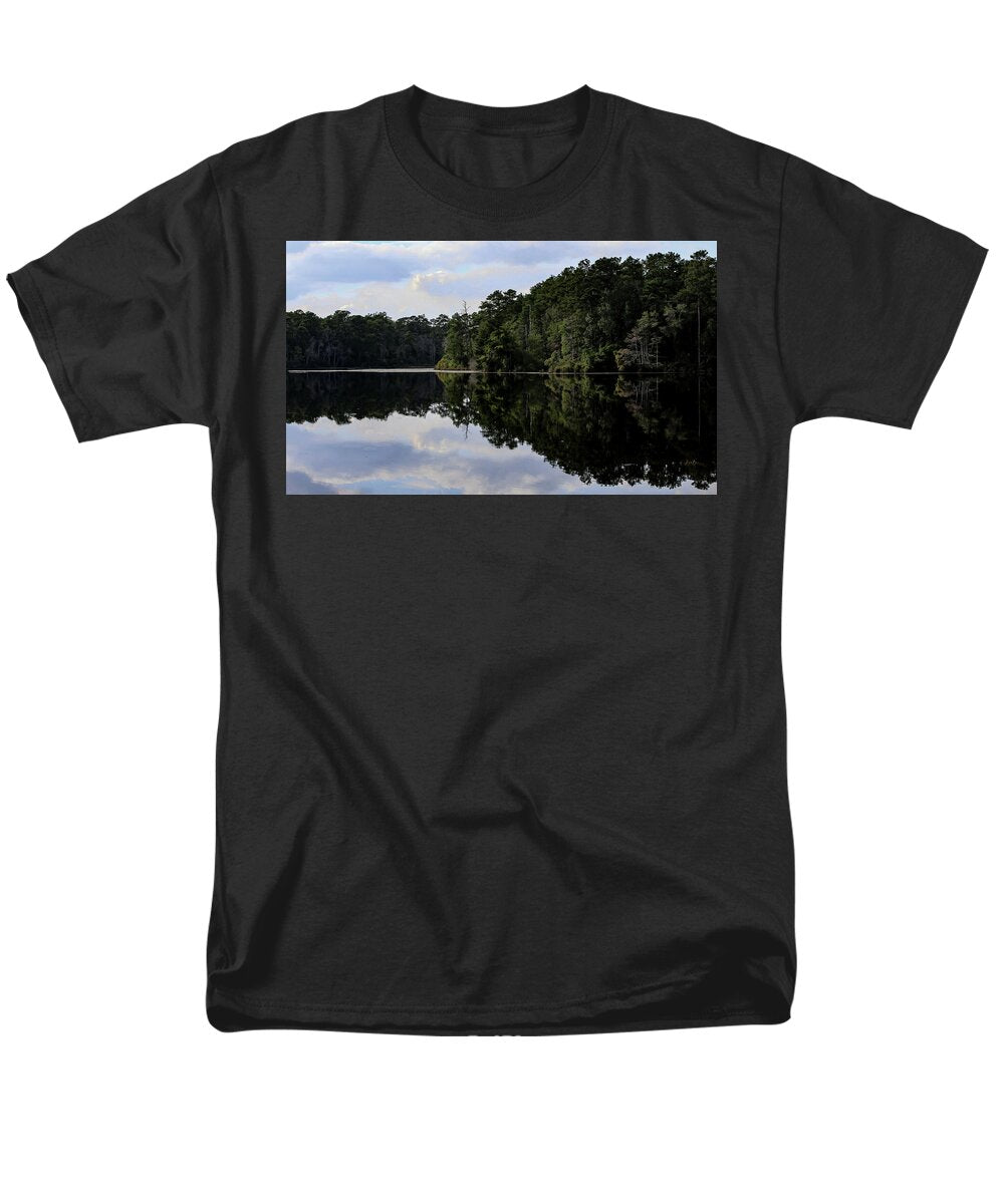 Lake Rim of North Carolina II  - Men's T-Shirt  (Regular Fit)