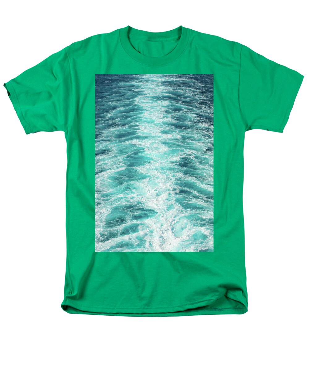 Off the Coastal Waters of Italy - Men's T-Shirt  (Regular Fit)