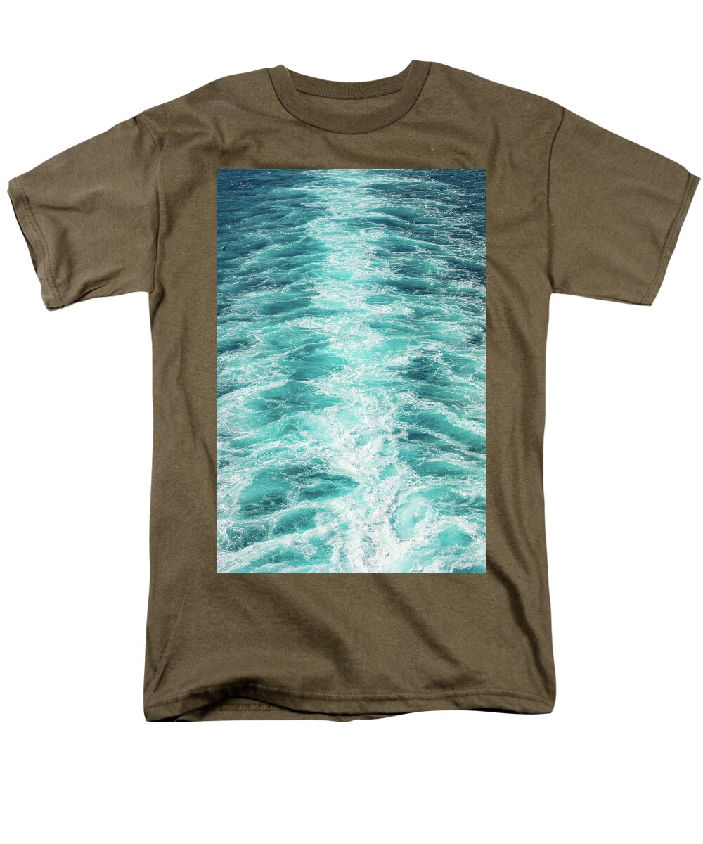 Off the Coastal Waters of Italy - Men's T-Shirt  (Regular Fit)