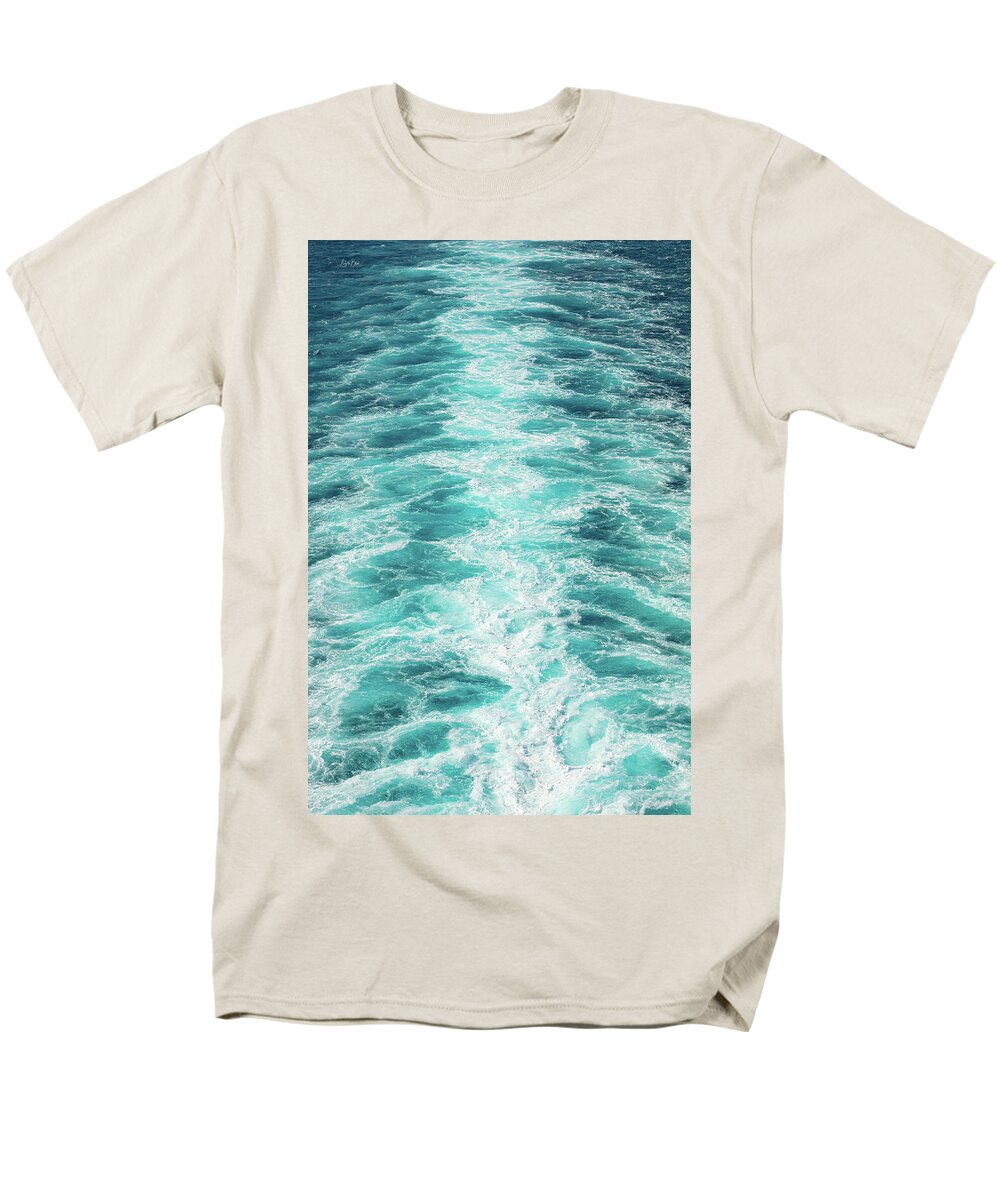 Off the Coastal Waters of Italy - Men's T-Shirt  (Regular Fit)