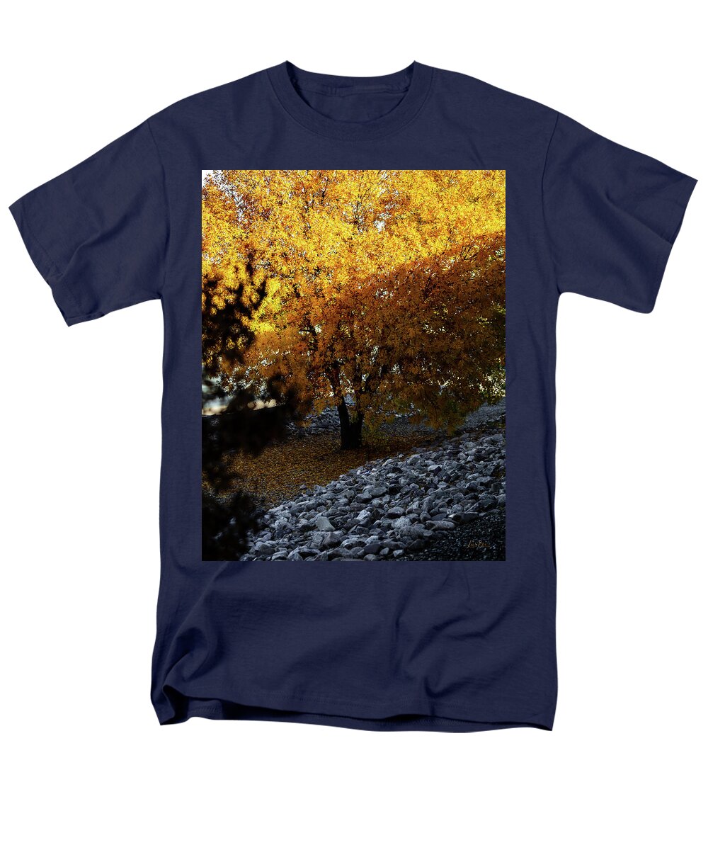 December in Arizona - Men's T-Shirt  (Regular Fit)