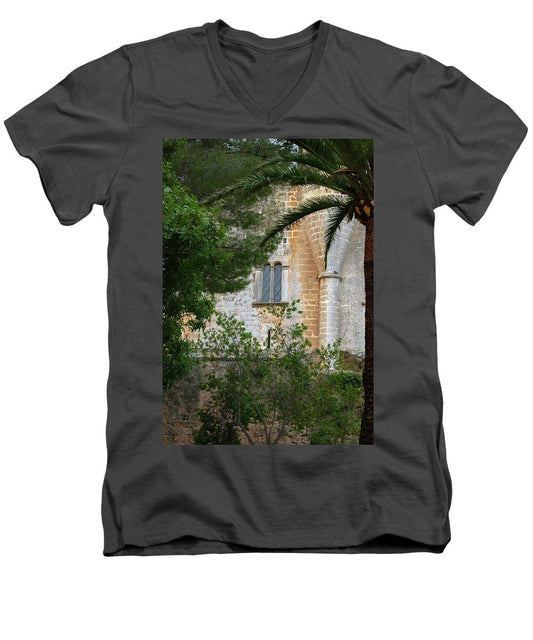 Spain Castle II - Men's V-Neck T-Shirt