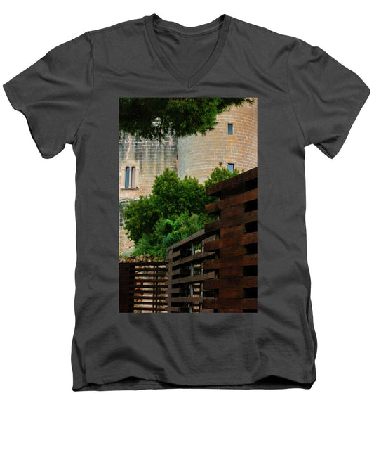 Spain Castle V - Men's V-Neck T-Shirt
