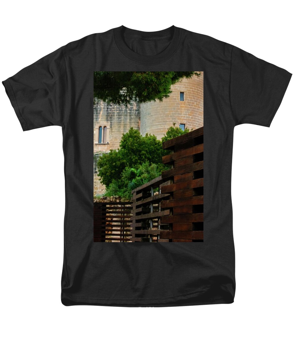 Spain Castle V - Men's T-Shirt  (Regular Fit)