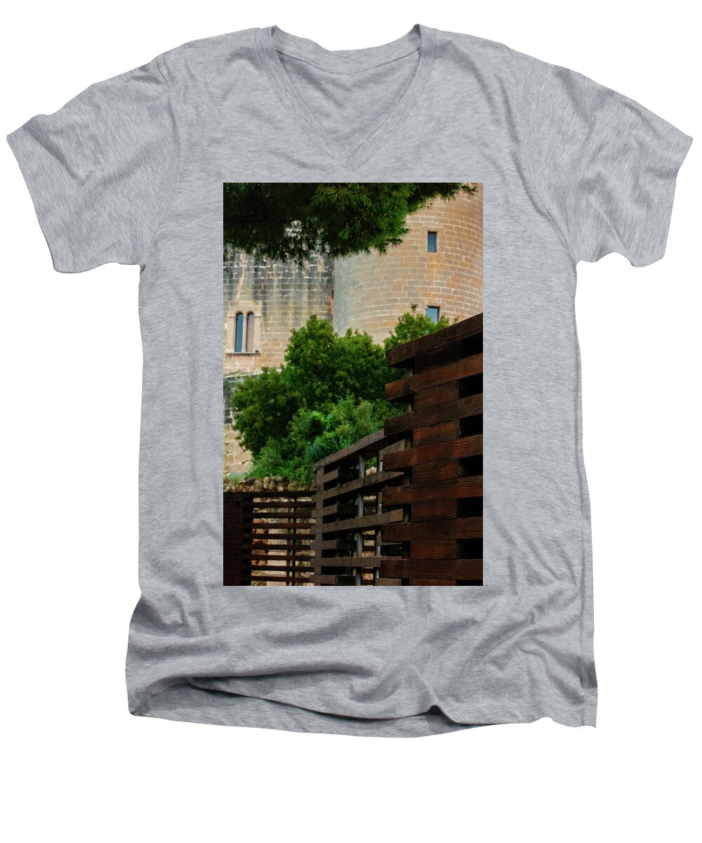 Spain Castle V - Men's V-Neck T-Shirt