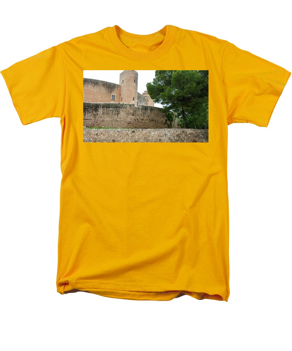 Spain Castle VI - Men's T-Shirt  (Regular Fit)