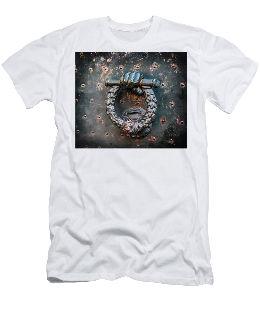Weathered Door Knocker Italy - T-Shirt