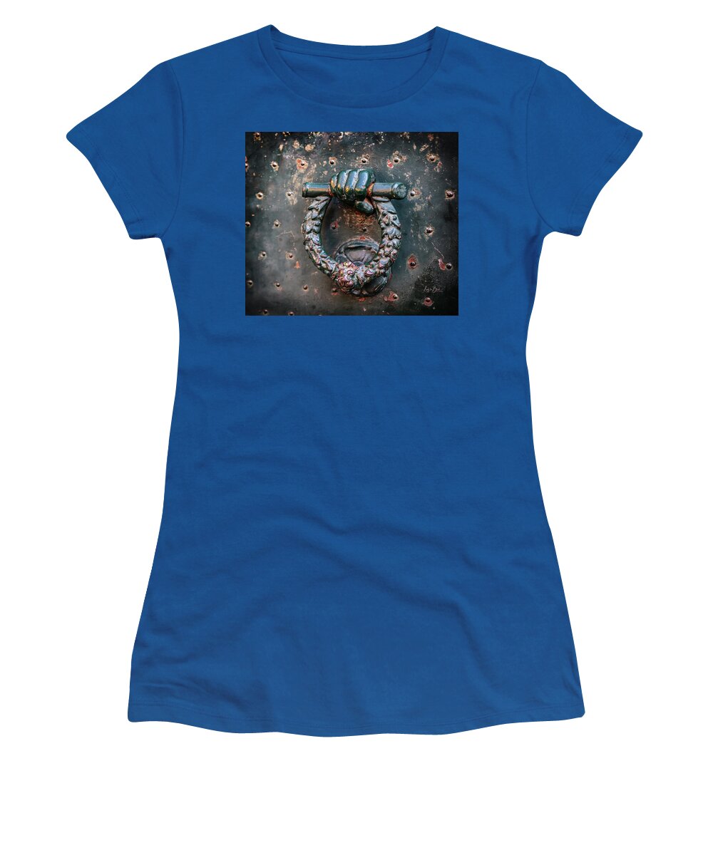 Weathered Door Knocker Italy - Women's T-Shirt